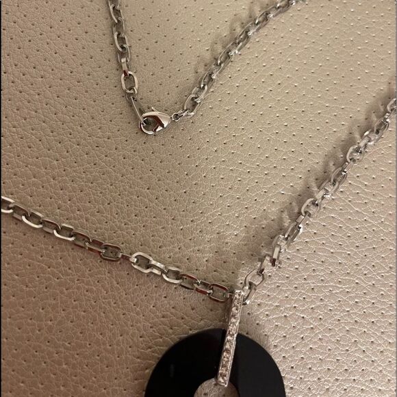 Cache Beautiful necklace - Picture 5 of 14